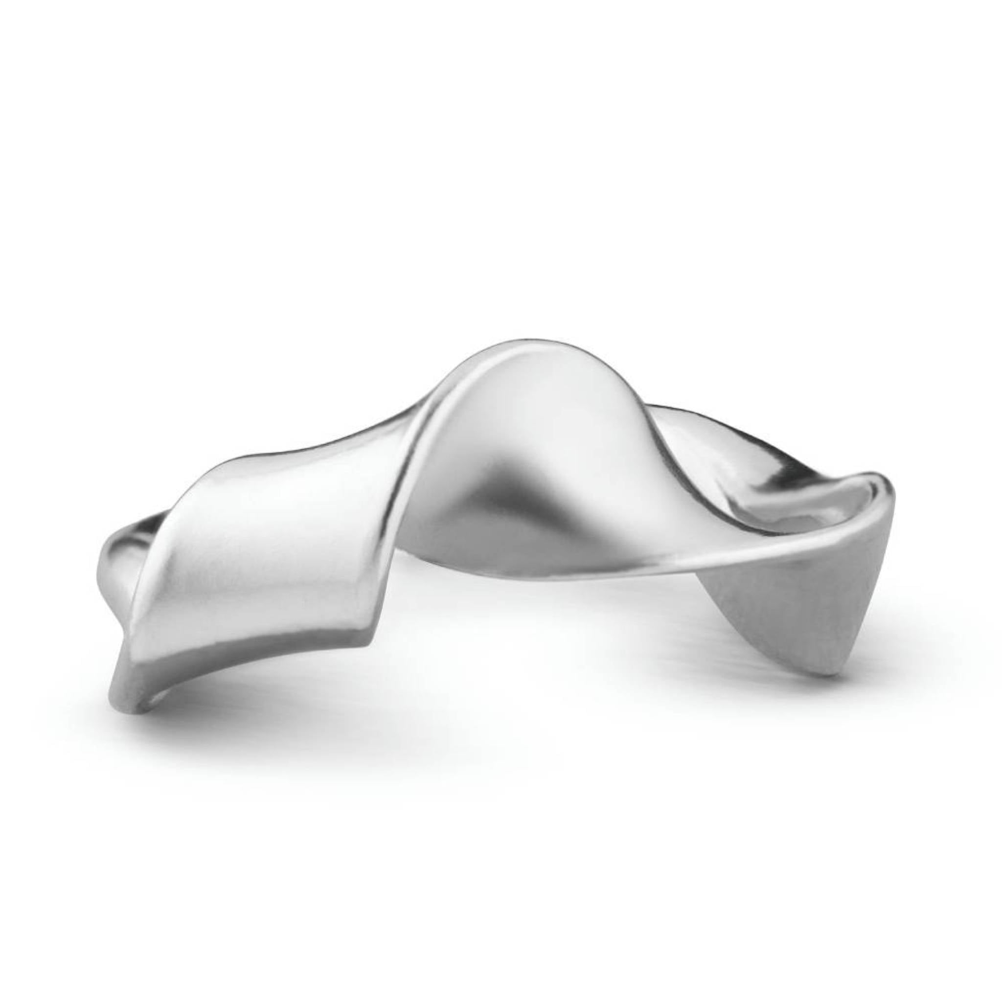 Twisted Ring - erJ London